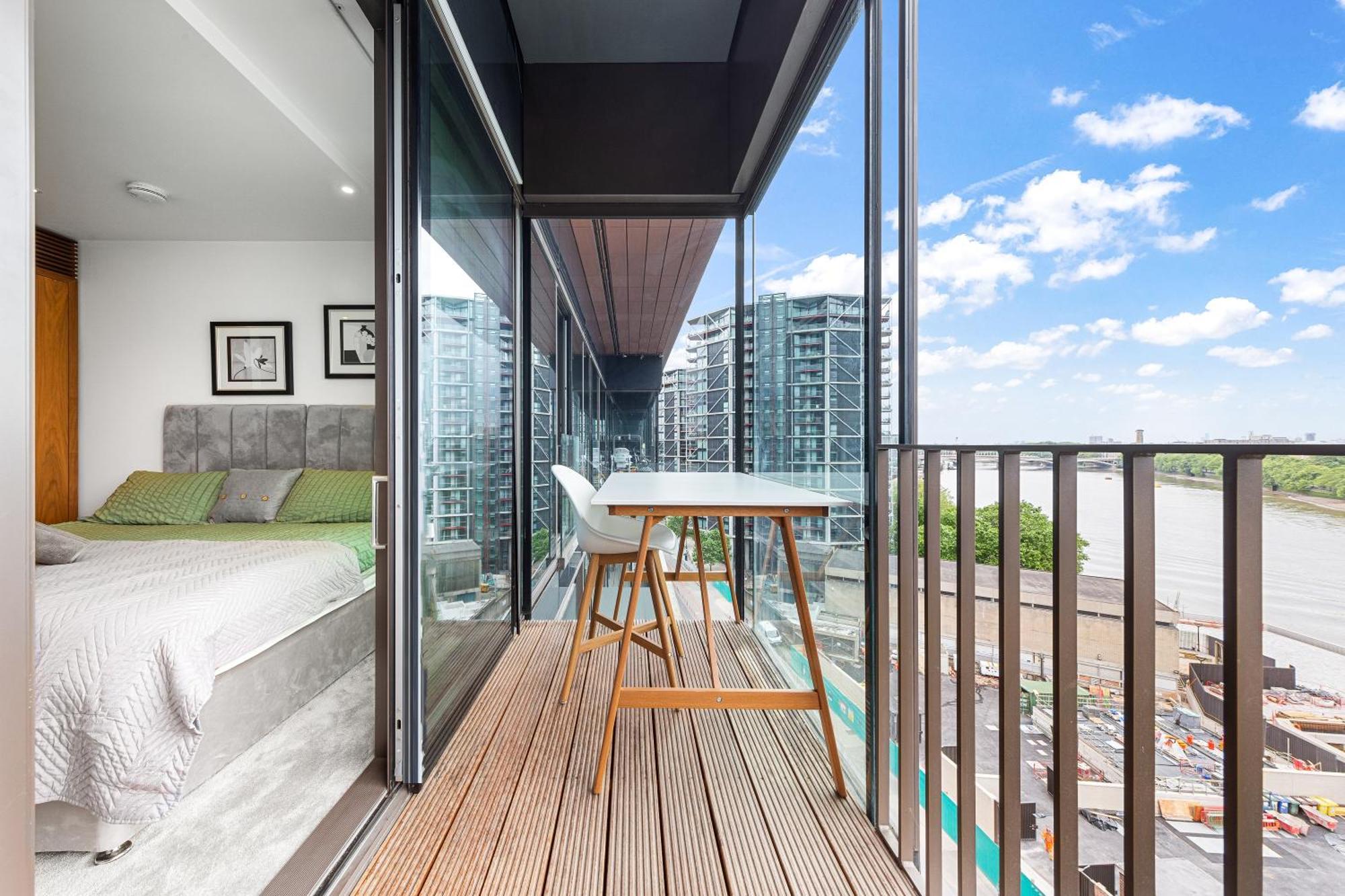 River Panorama Central London 2 Bedroom New Development エクステリア 写真