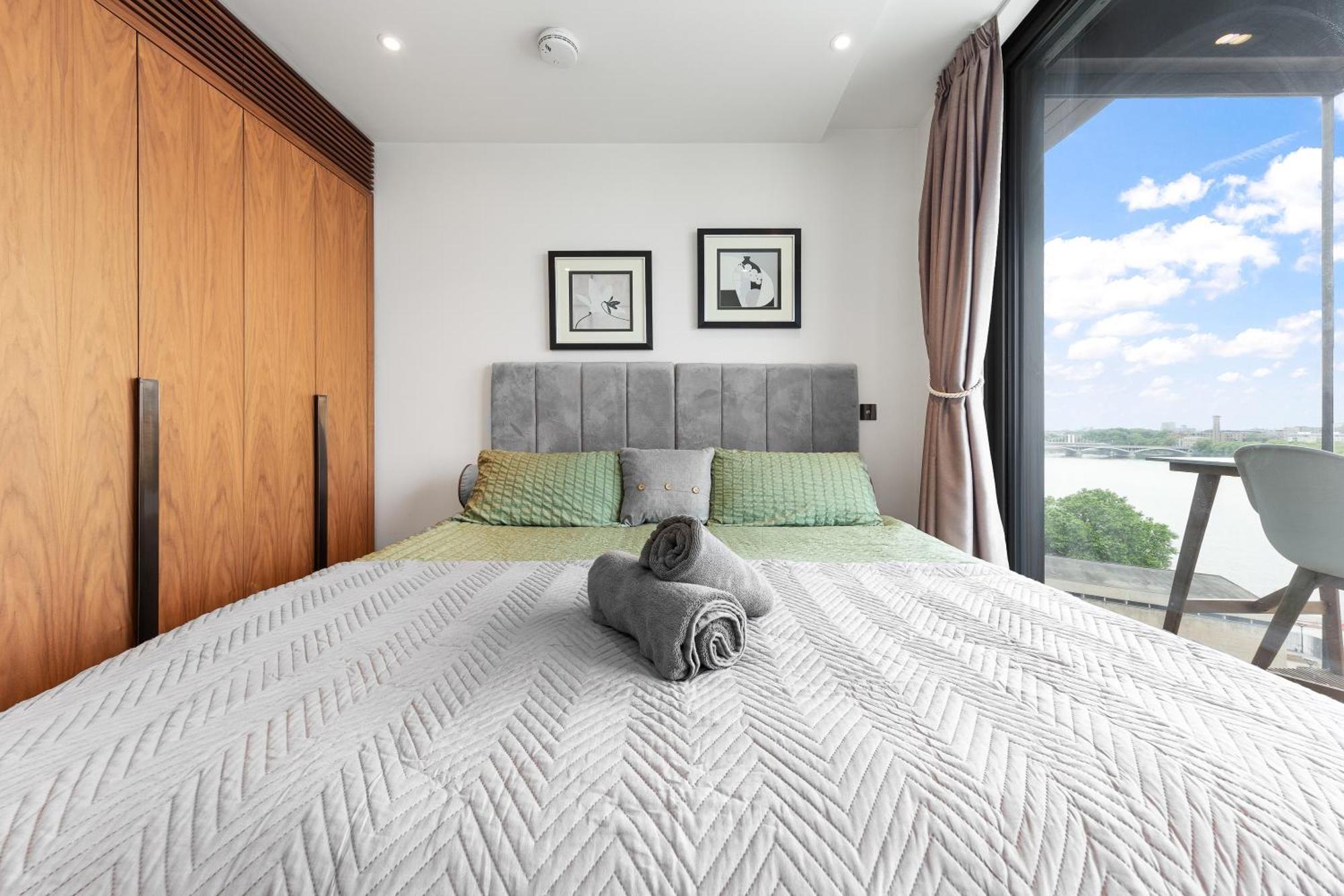 River Panorama Central London 2 Bedroom New Development エクステリア 写真