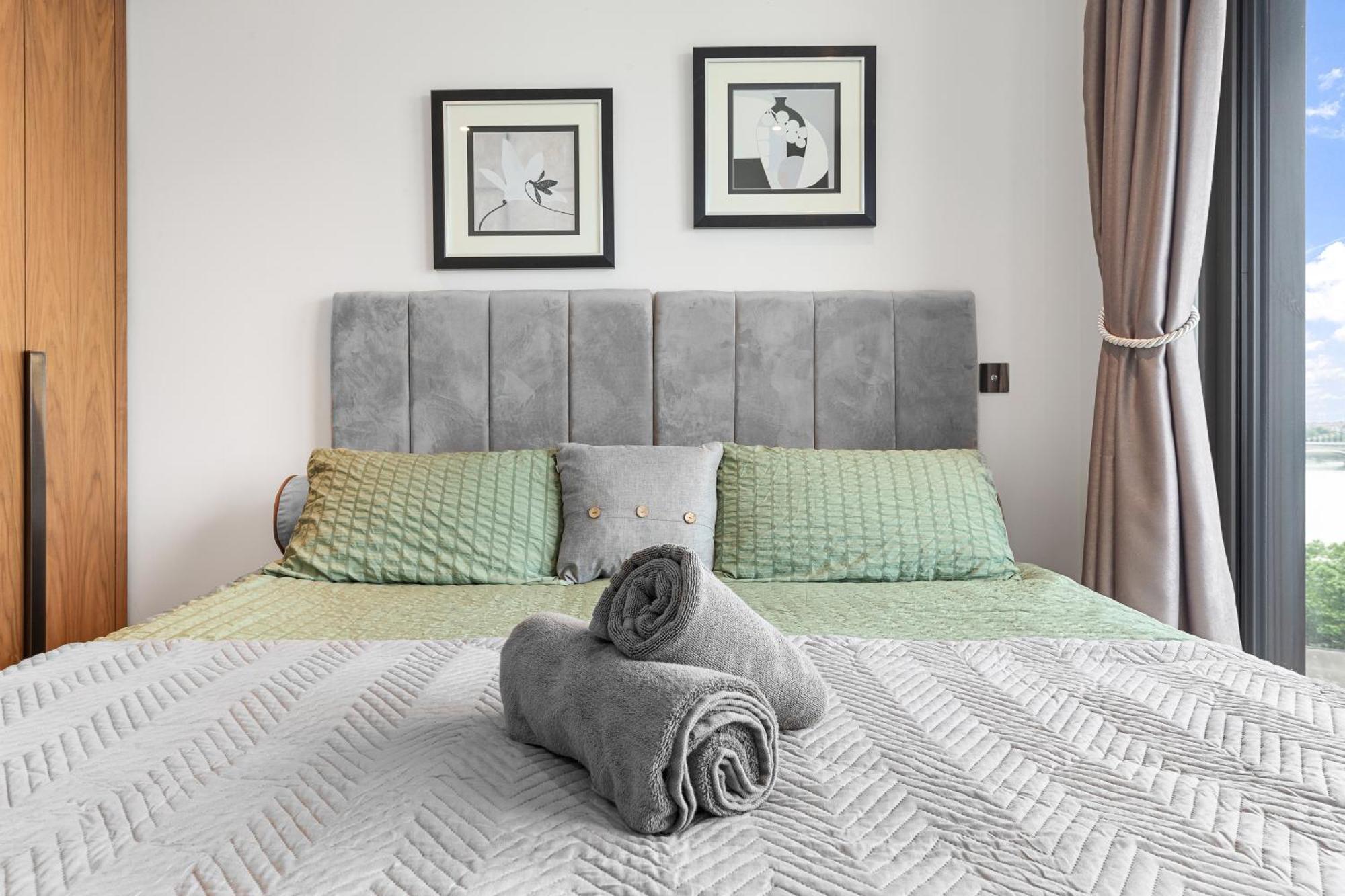 River Panorama Central London 2 Bedroom New Development エクステリア 写真