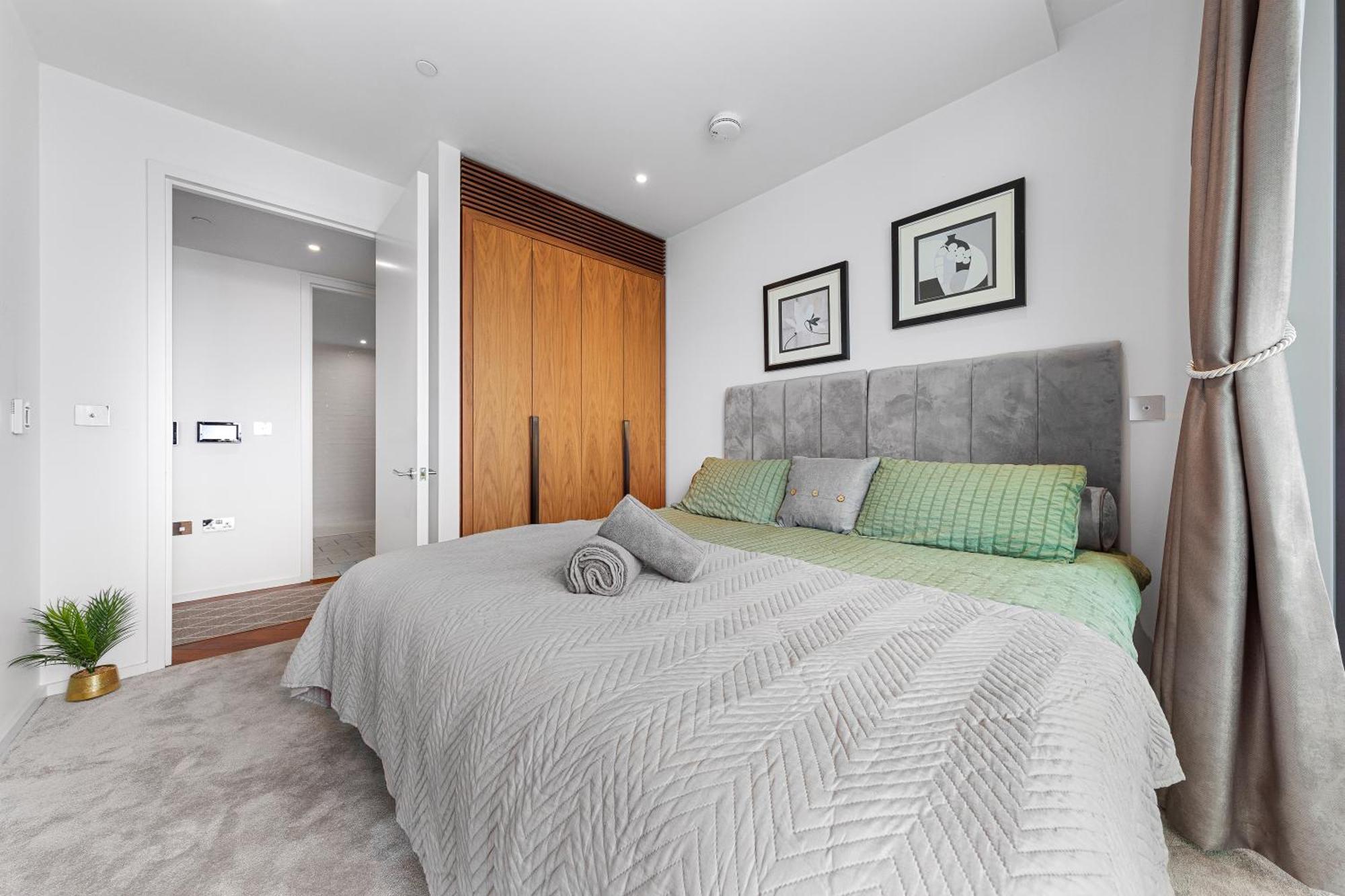 River Panorama Central London 2 Bedroom New Development エクステリア 写真