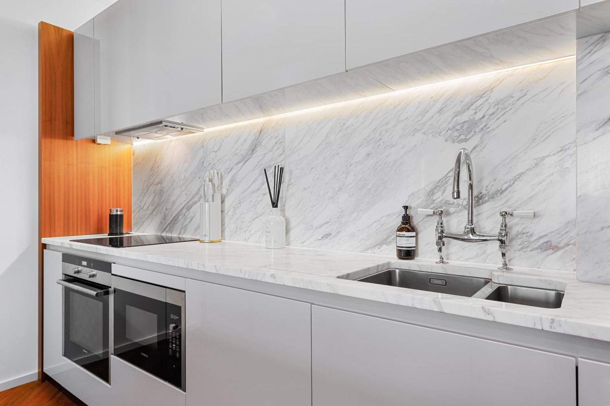 River Panorama Central London 2 Bedroom New Development エクステリア 写真